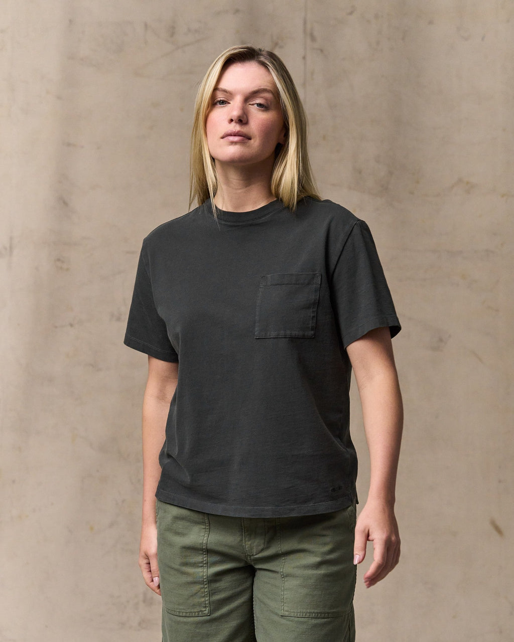 Women's Short Sleeve Pocket Tee - Faded Black
