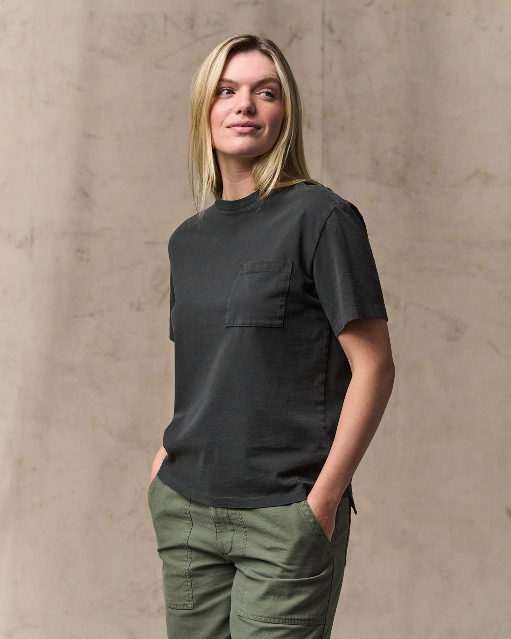 Women's Short Sleeve Pocket Tee - Faded Black